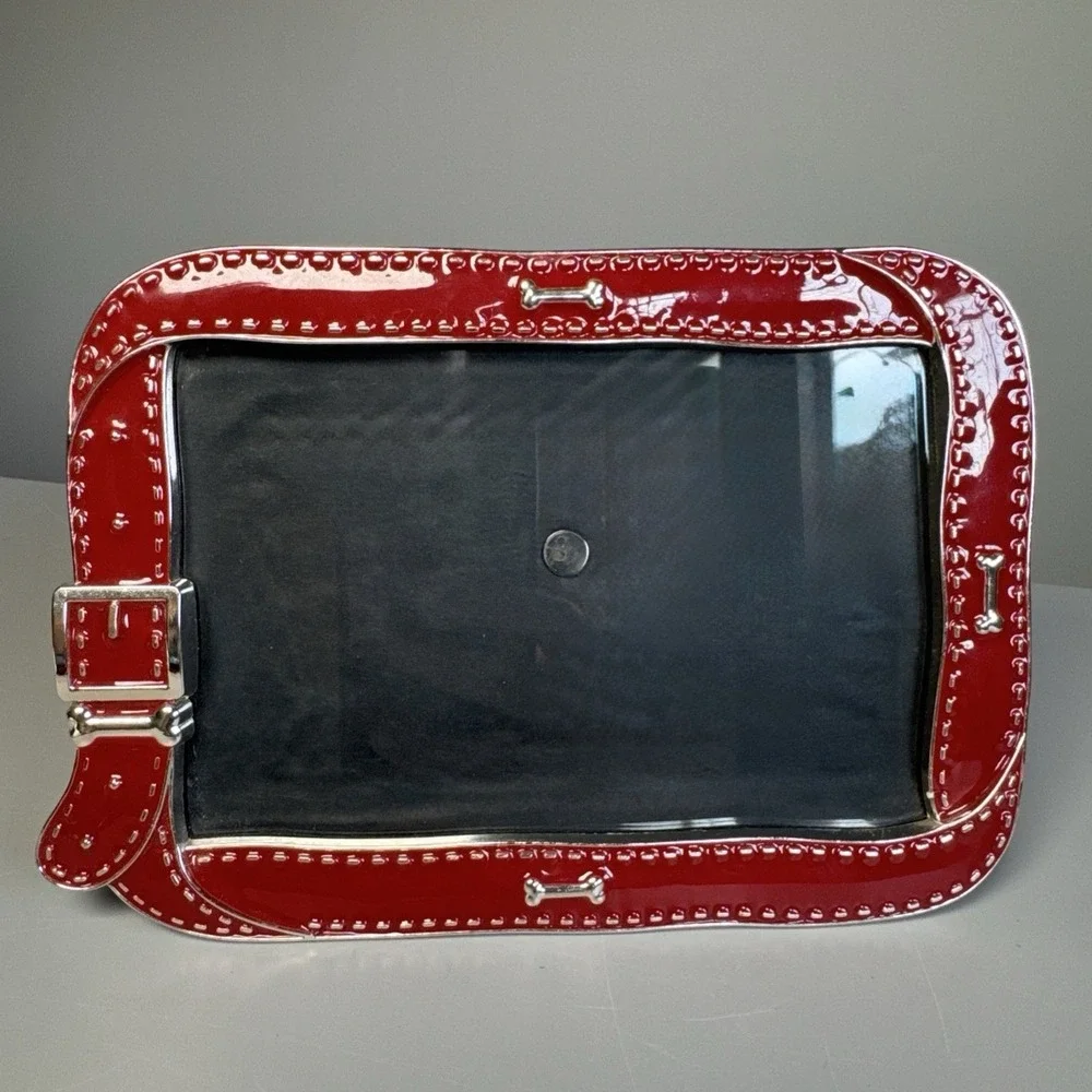 Red Enamel Dog collar Photo Frame Silver Buckle Doggie Bone Detail 4X6 Glossy